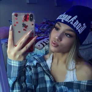 Meet your Posher, Lizbeth